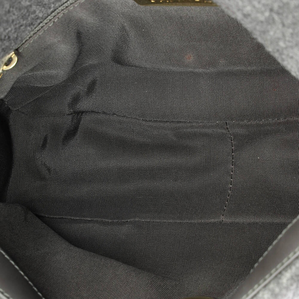 Chanel 19 Flap Bag Quilted Wool Medium #259170C49B - Picture 5 of 6